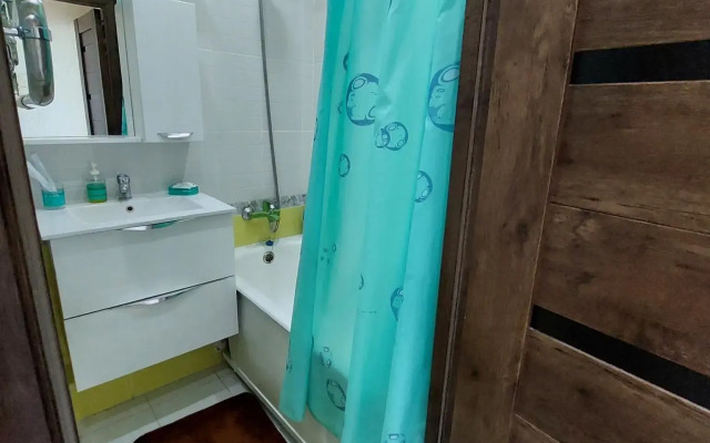 Крокус на проспекте Ленинградский 10