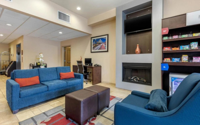 Comfort Suites Near City of Industry - Los Angeles