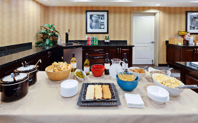 Hampton Inn & Suites Agoura Hills