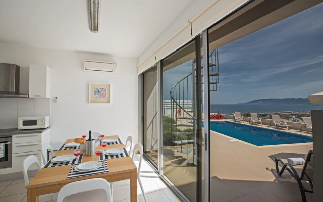 Villa Abbie, Panoramic Sea Views