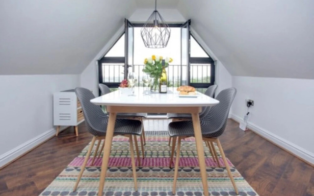 Pochin House Collections