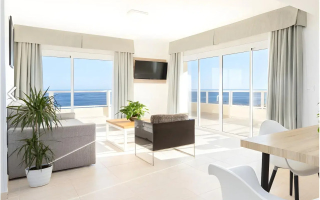 Aparthotel PYR Fuengirola