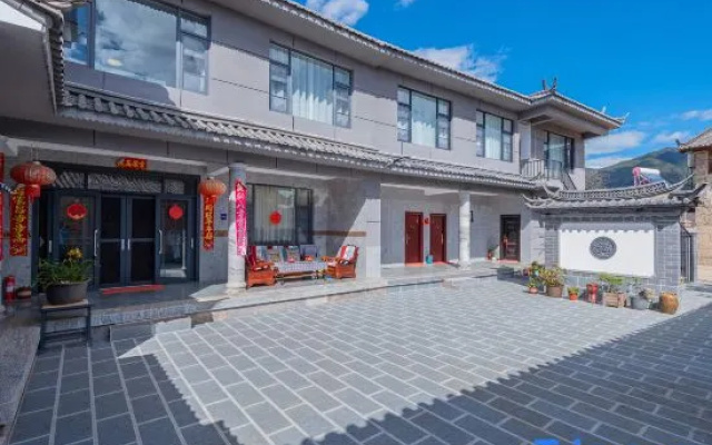 Meet the Snow Mountain View Naxi Courtyard Beauty Stay (Baisha Ancient Town Store) – Exterior – Lijiang