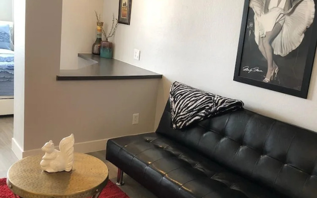 Hollywood Cozy Place