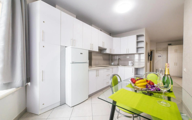 Apartments Roksolany 16