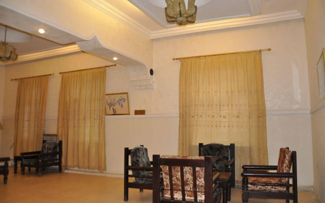New Park Hotel