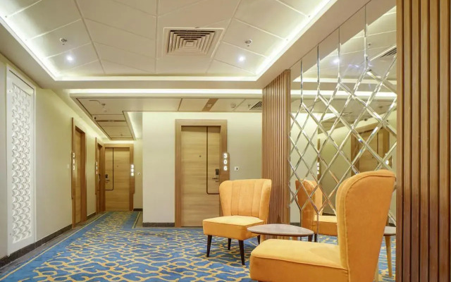 Hotel Four Element