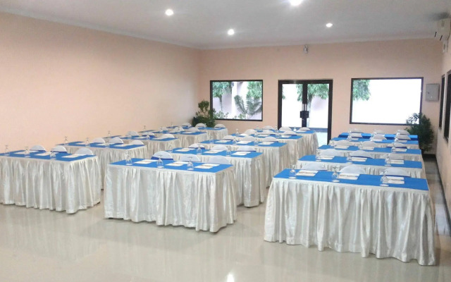 Atrium Resort & Hotel