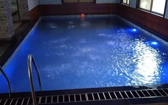 Hotel Dayal International