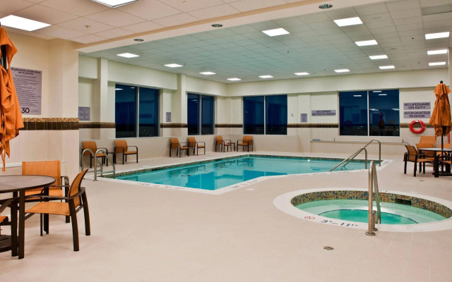 Courtyard by Marriott Ottawa East