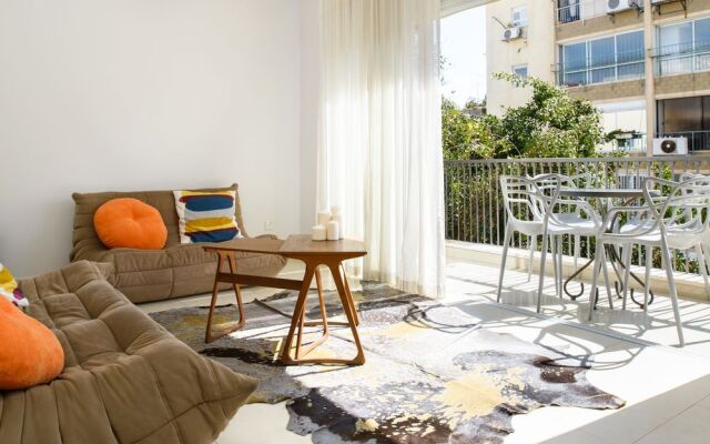 Relax & Sunny near Beach by FeelHome