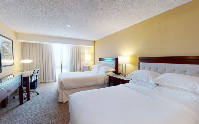 Sheraton West Des Moines Hotel