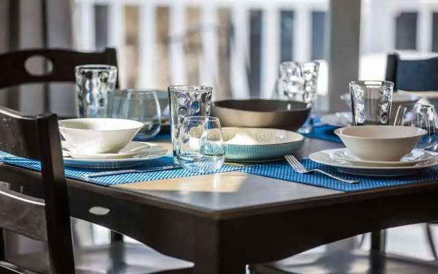 Harborsides Neighbor