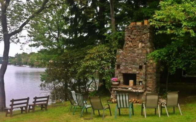 Lake Harmony Inn
