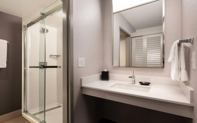 Courtyard by Marriott Fresno