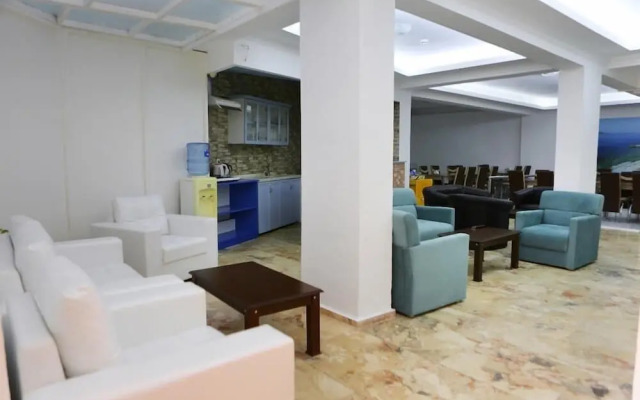 Ugur Hotel