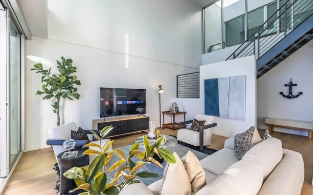 @ Marbella Lane - Luxurious 3BR Penthouse