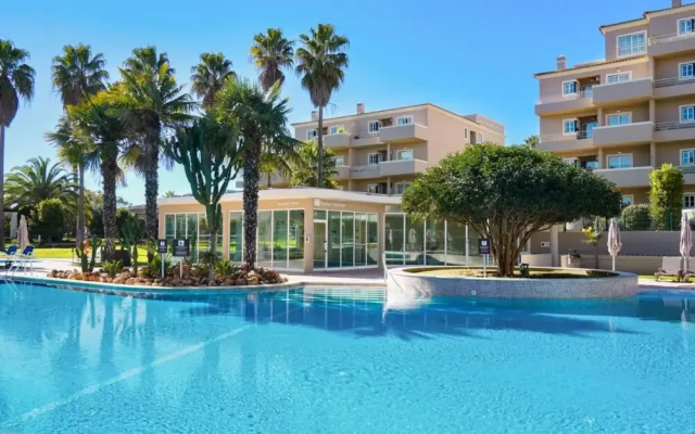 Vplaza Private Garage Balcony Pool View Flat