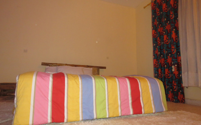 Godson Charity Hostel and Climb Kili