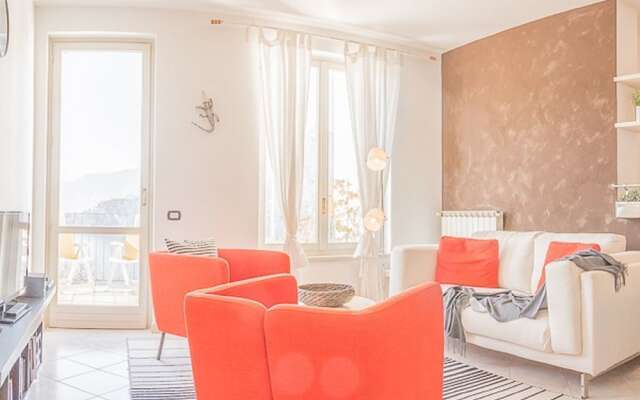 Sunset Flat Varenna Pino