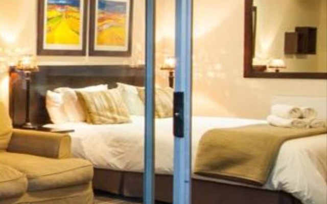 Hobie Beach Guest House