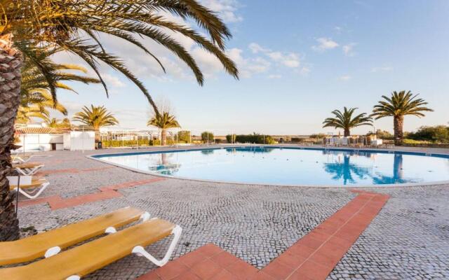 Cabanas Gold By Beach Rentals