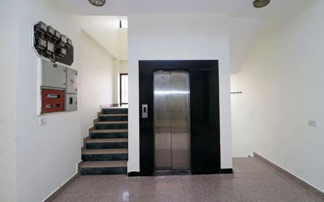 Vashu Residency By OYO Rooms