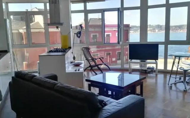 Seaviews-gijon-parking-2br-walk to Beach-wifi