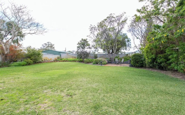 Relax and Unwind at Otters Retreat