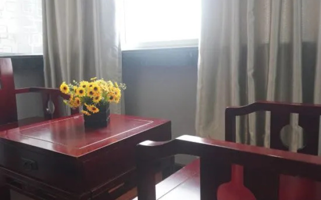 Jun Yi Chain Hotel (Danfeng Railway Station Branch)