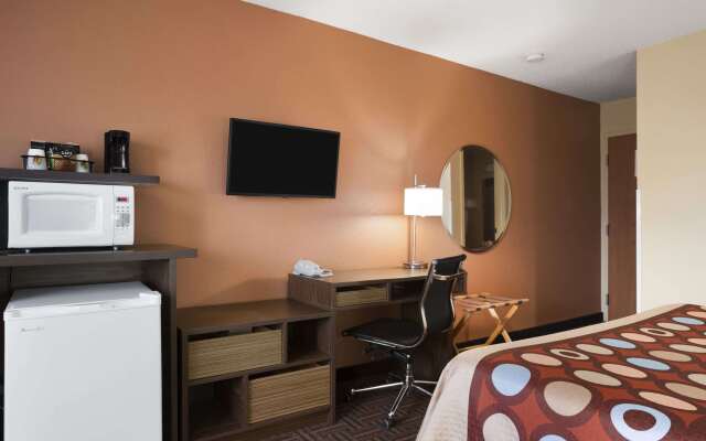 Super 8 by Wyndham Marion