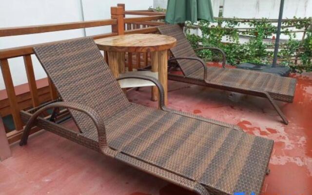 Yichunhui Hot Spring Health Hotel