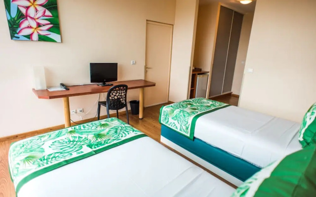 Tiki Hotel - Hospitality School of Tahiti