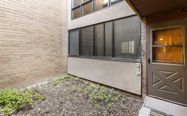 Park Avenue 1 Bedroom Condominiums