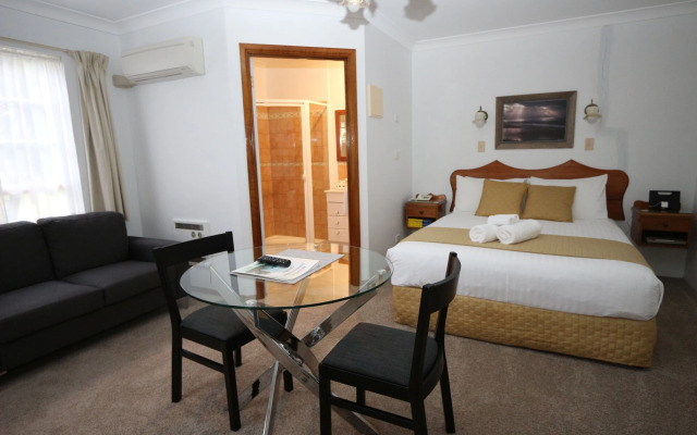 Swansea Cottages & Lodge Suites