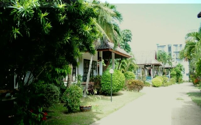 M In Samui Bungalow