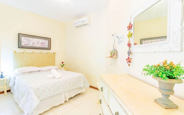 IT26 Bangalô Vista Mar 3 Suítes, Pé na Areia - Residencial Varandas do Mar