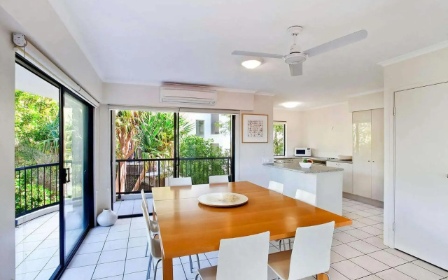 4 Domani Large Townhouse with Ocean Views