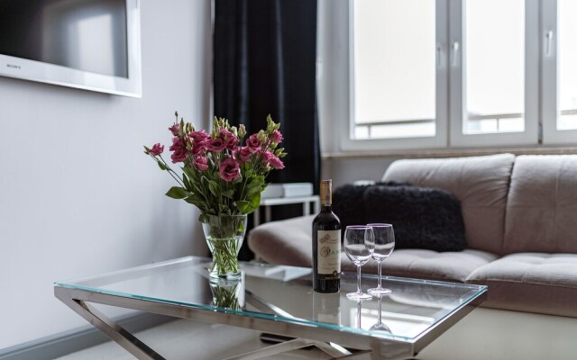 P&O Apartments Plac Europejski 3