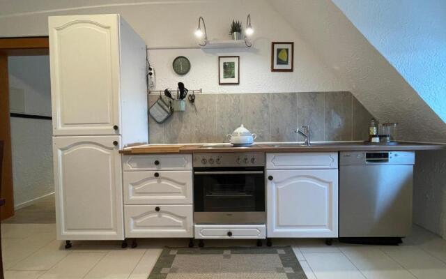 Suite Dilara by NINJA SPACES - 105QM Maisonette, Netflix, Garten, Parkplatz