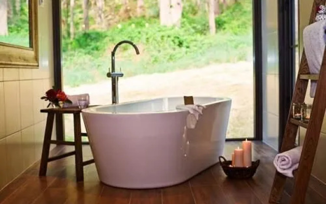 The Buckland - Studio Retreat