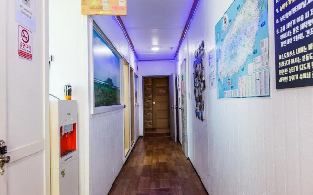 Seongsan Hotpul Guesthouse - Hostel