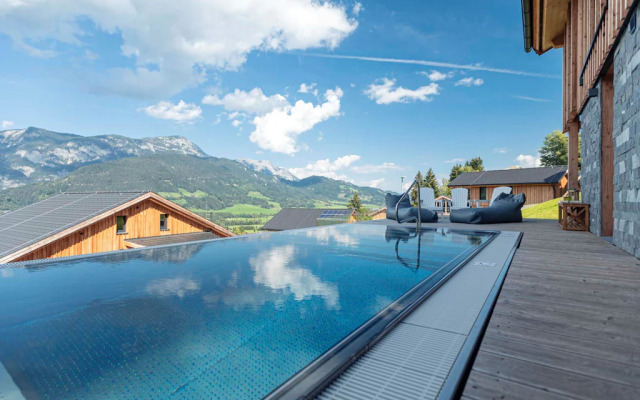 Luxury Chalet With Pool and Sauna Near Ski Lift