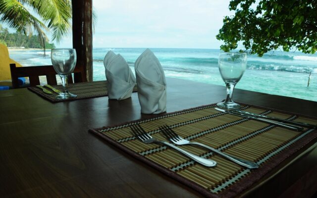 villa breeze thalpe