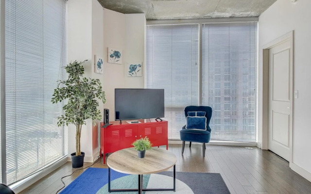 FRONTDESK Skyhouse Apts Uptown Charlotte