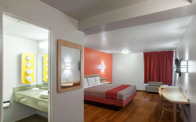 Motel 6 Oklahoma City, OK - South