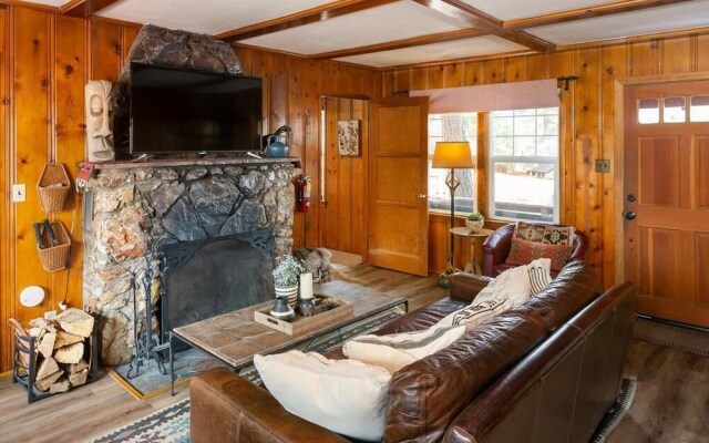 031 - Paradise Pines