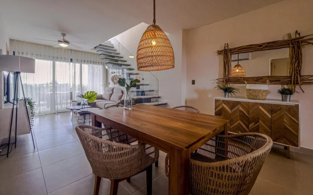Incredible Beach Penthouse With Bbq and Rooftop