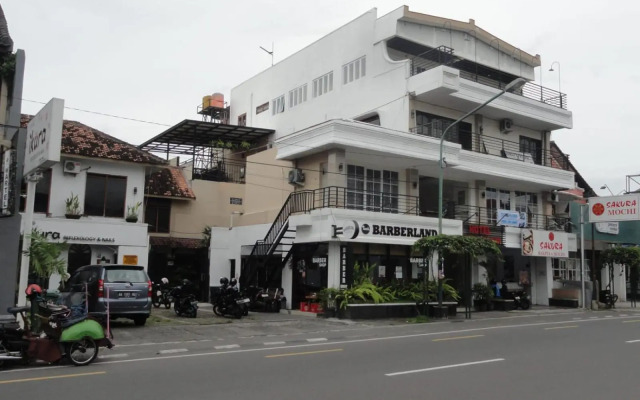 OYO 206 Hotel Candra Kirana