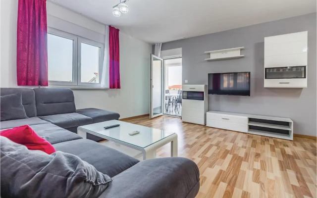 Three-Bedroom Apartment in Medulin